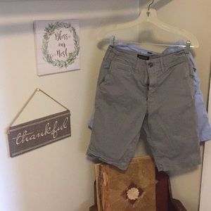2 pairs of American eagle shorts